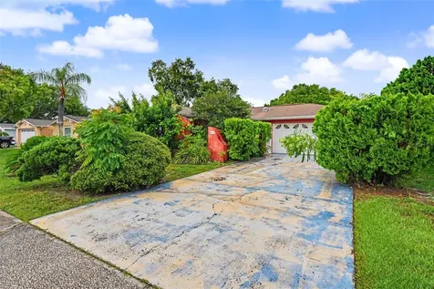 9641 Lakeside Lane Port Richey FL 34668