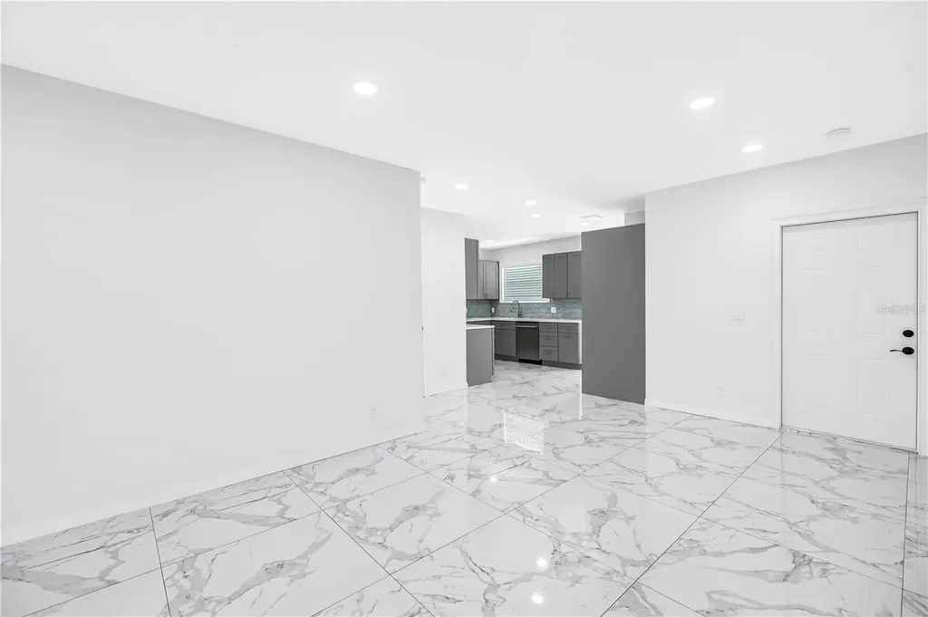 1827 16th Street S St Petersburg FL 33705