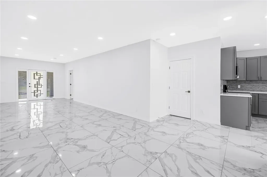 1827 16th Street S St Petersburg FL 33705