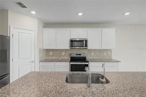 3891 Capri Coast Drive Plant City FL 33565