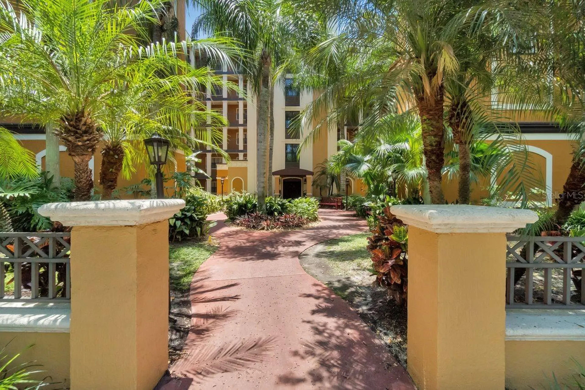 12538 Floridays Resort Drive Orlando FL 32821