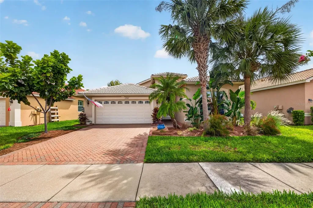 15929 Golden Lakes Drive Wimauma FL 33598