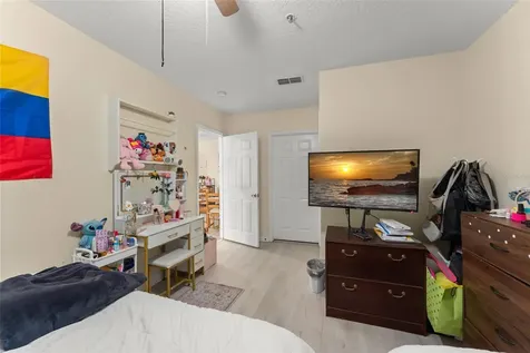 6554 Swissco Drive Orlando FL 32822