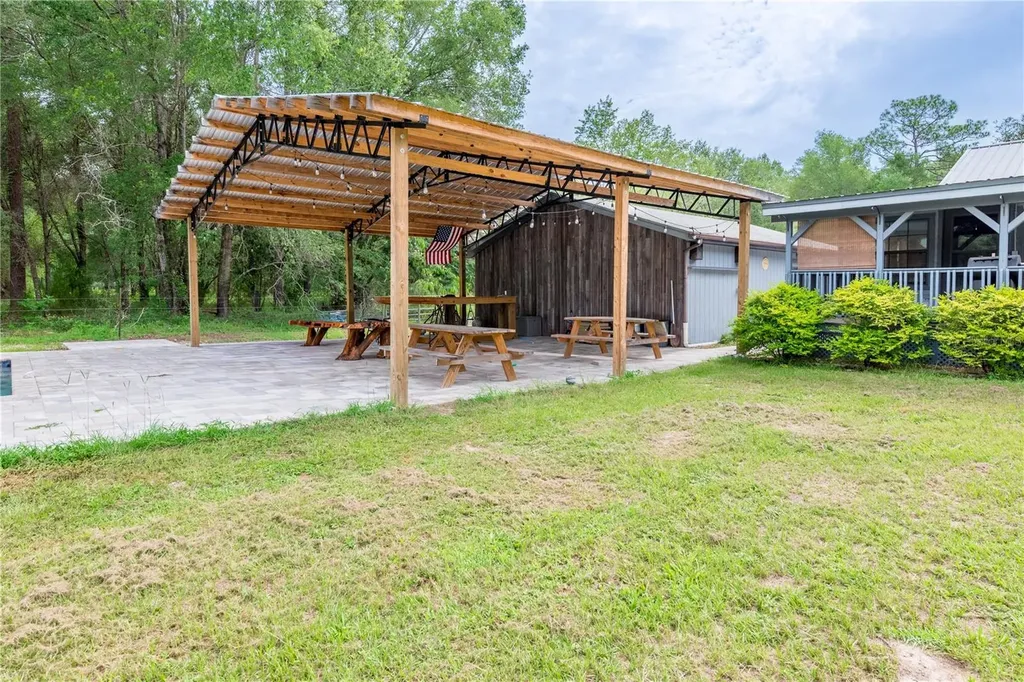 5127 SW County Road 18a Lake Butler FL 32054