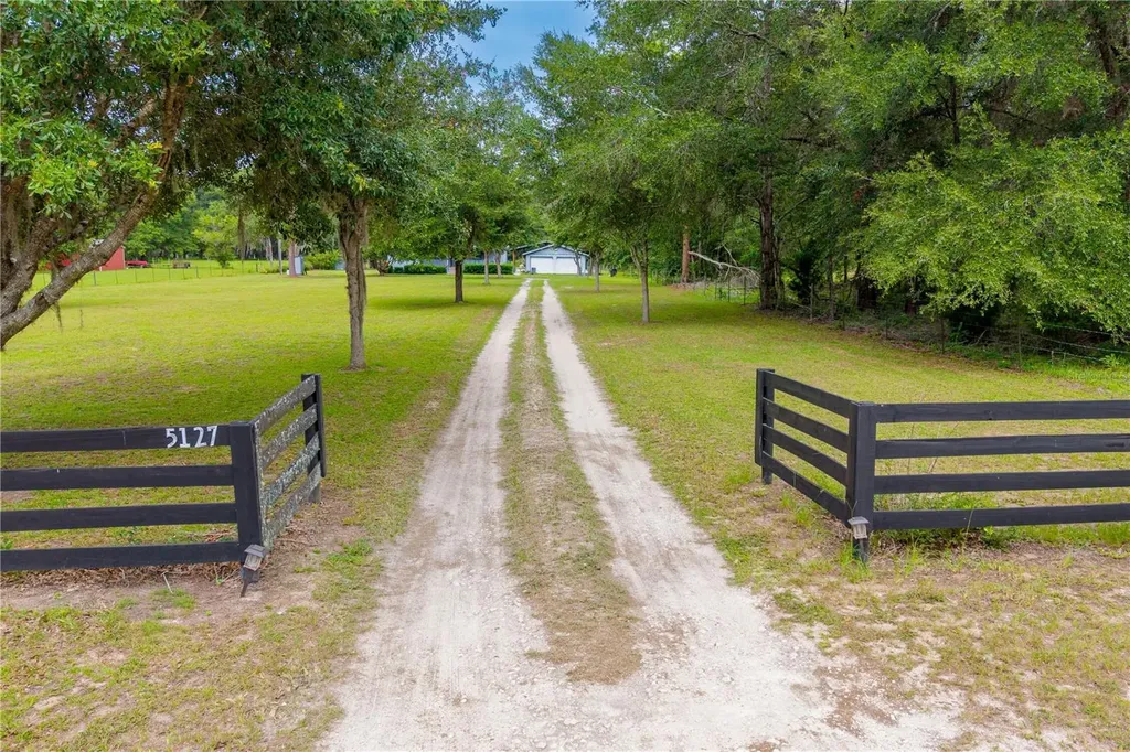 5127 SW County Road 18a Lake Butler FL 32054