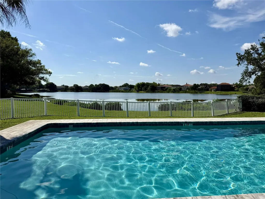 6905 Lake Place Court Tampa FL 33634