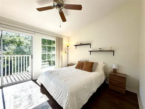 6905 Lake Place Court Tampa FL 33634