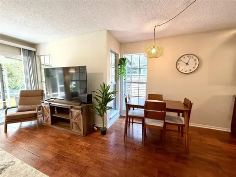 6905 Lake Place Court Tampa FL 33634