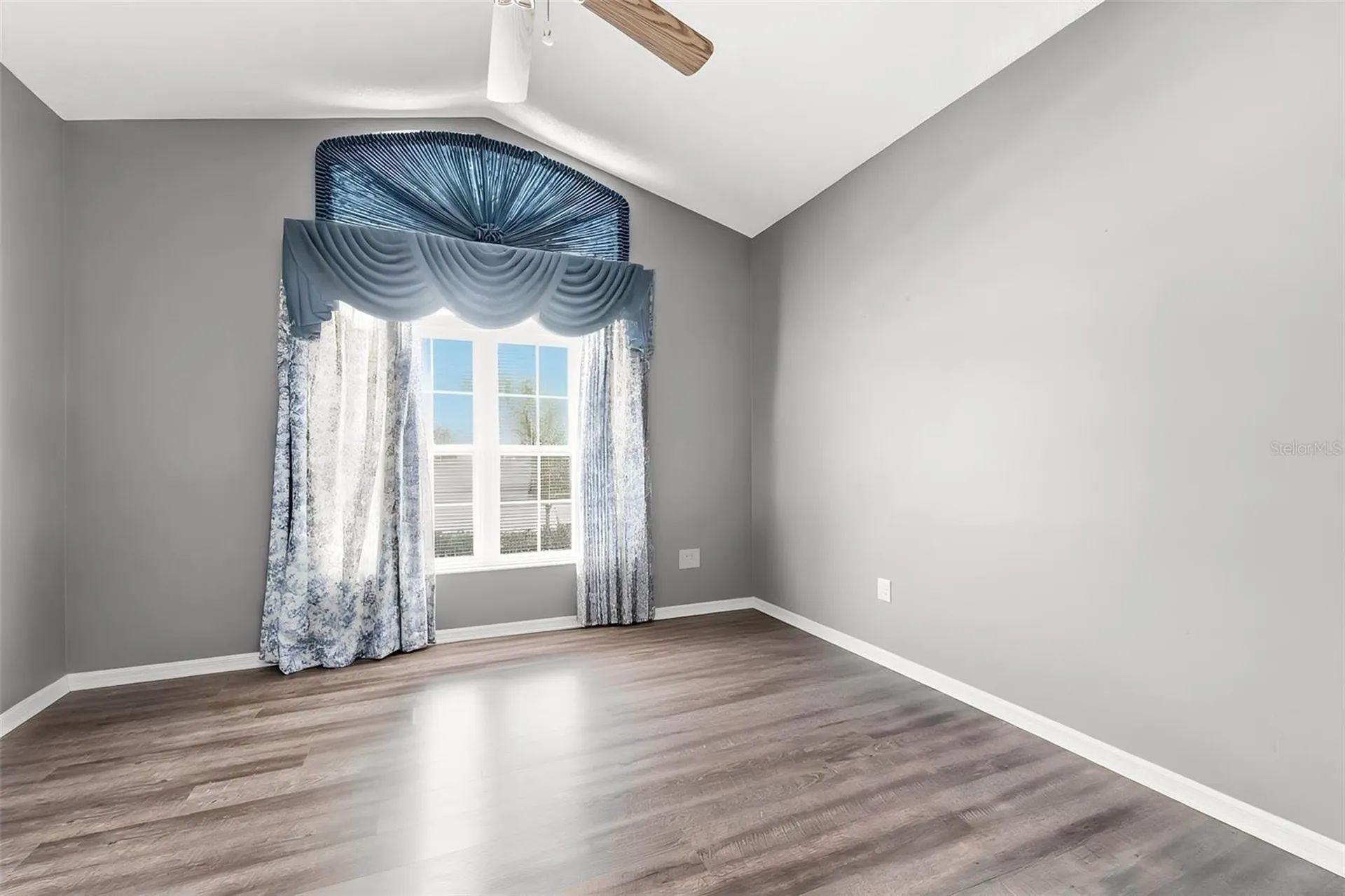 4201 Pacifica Drive Orlando FL 32817
