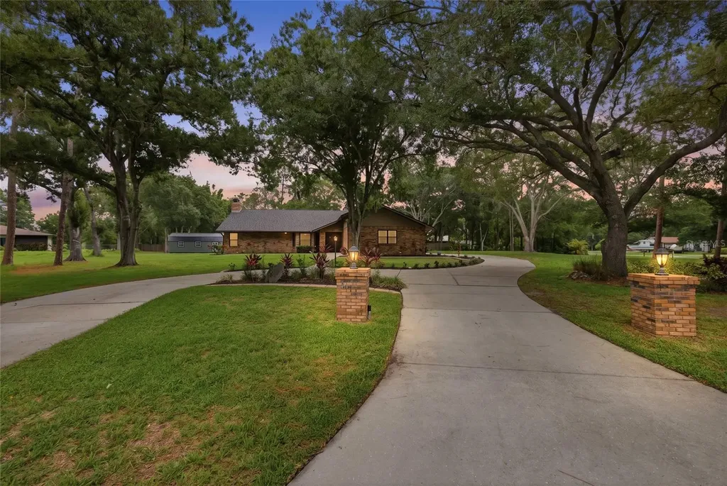 10616 Forest Run Drive Bradenton FL 34211