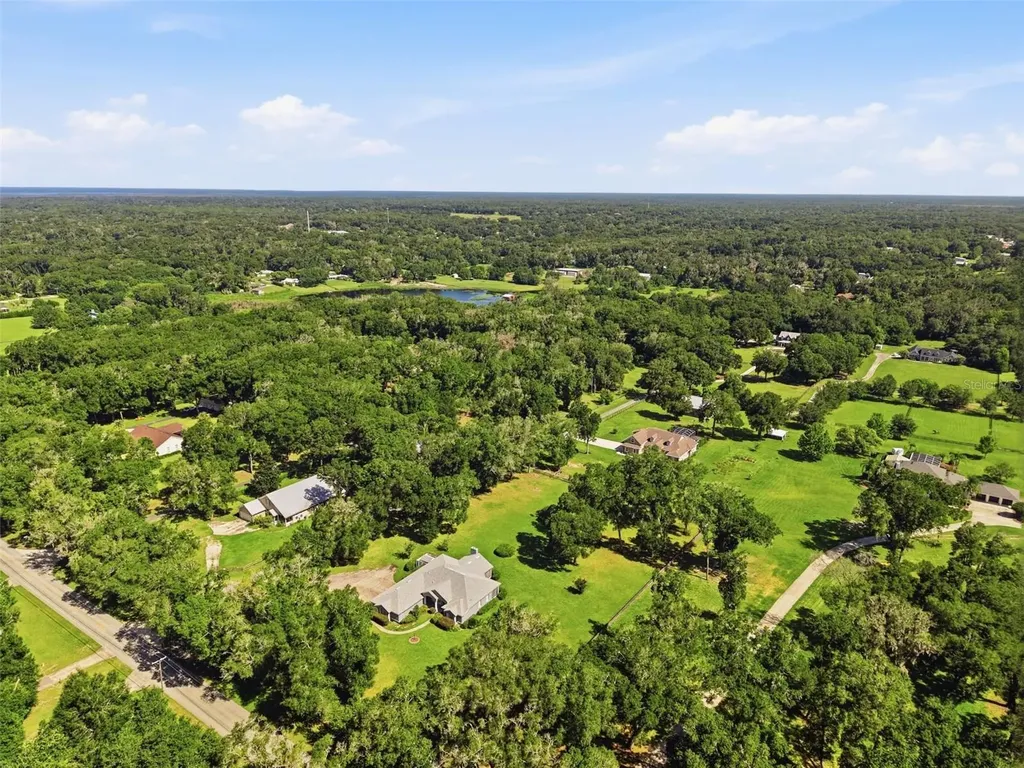 2111 Sun Valley Lane Deland FL 32720