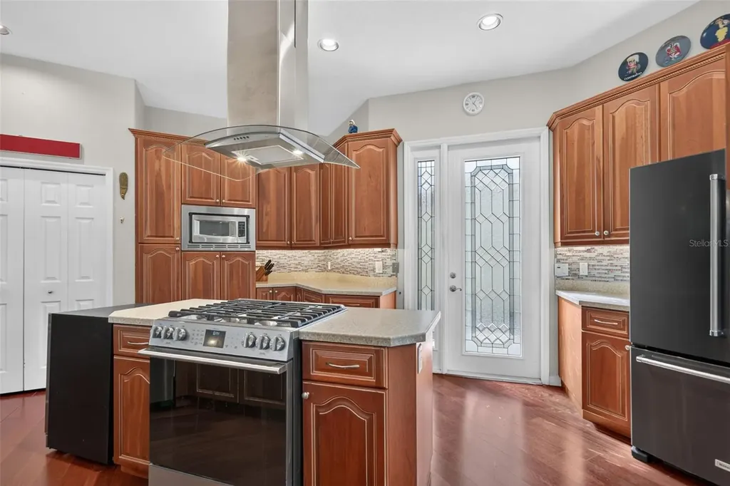171 Americas Cup Boulevard Bradenton FL 34208