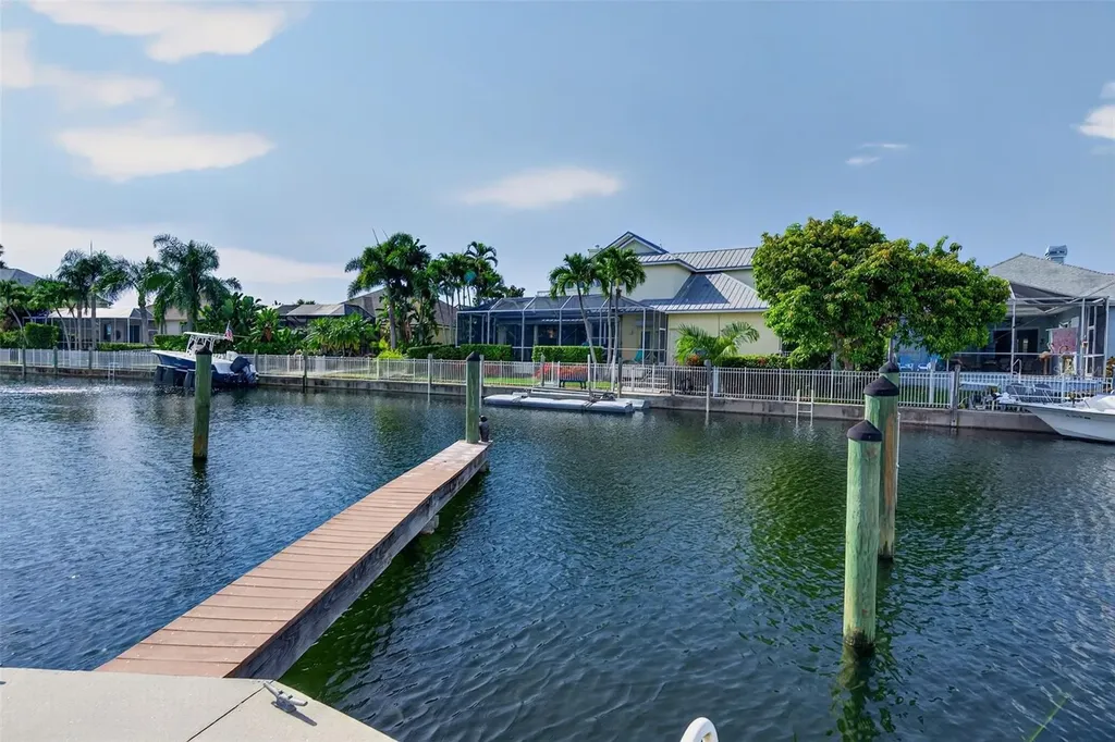171 Americas Cup Boulevard Bradenton FL 34208
