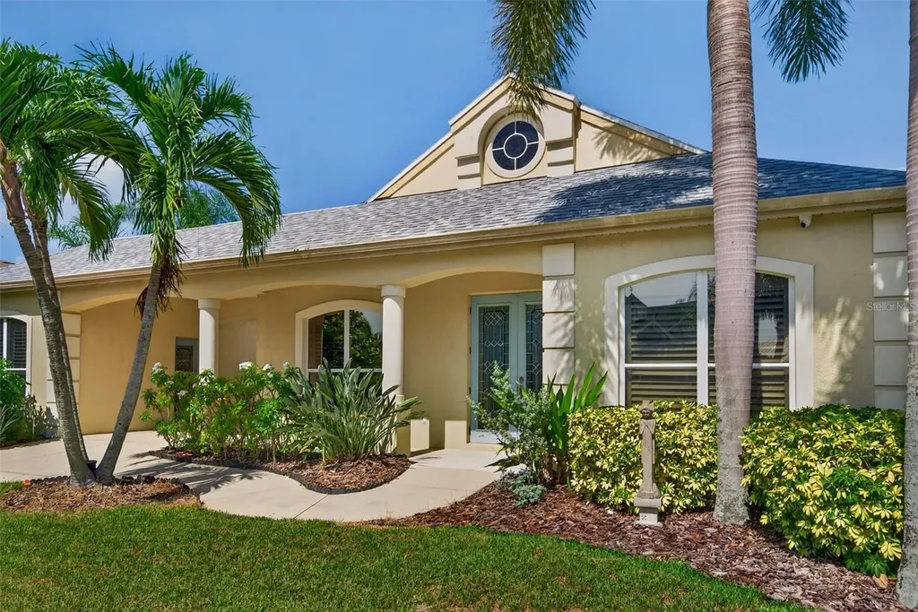 171 Americas Cup Boulevard Bradenton FL 34208