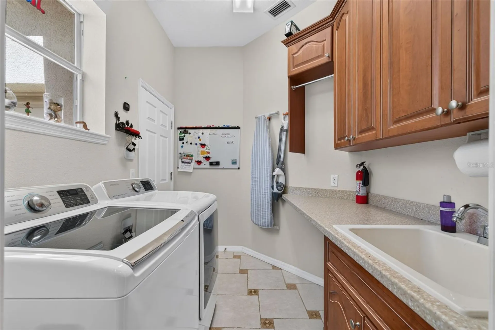 171 Americas Cup Boulevard Bradenton FL 34208