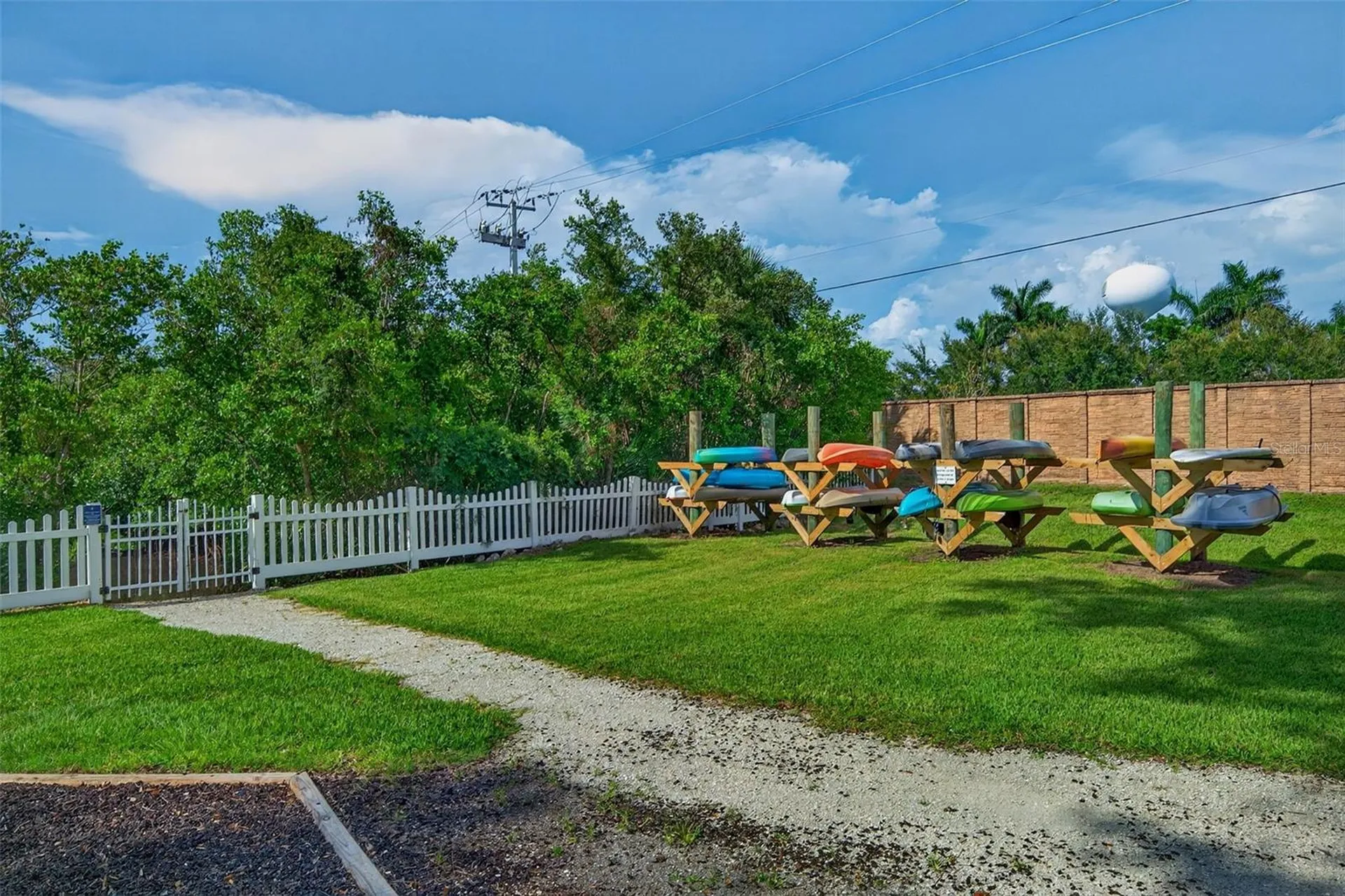 171 Americas Cup Boulevard Bradenton FL 34208