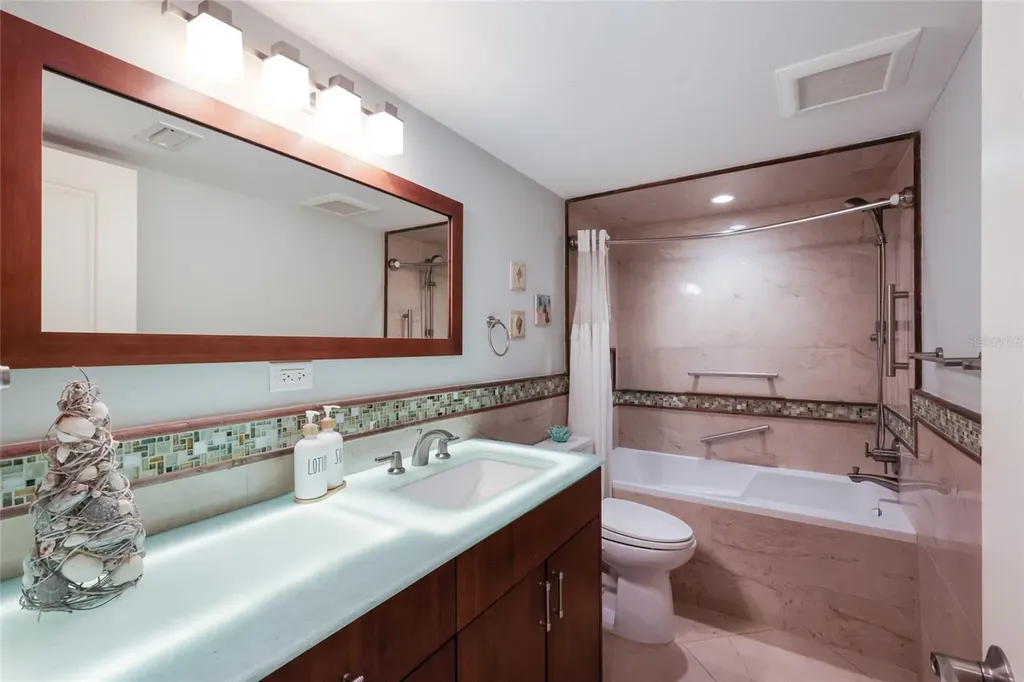 5757 Gulf Of Mexico Drive Longboat Key FL 34228