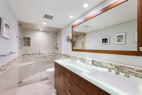 5757 Gulf Of Mexico Drive Longboat Key FL 34228