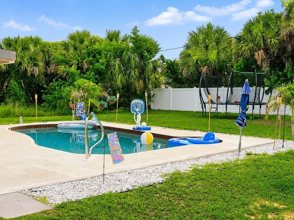 18295 Van Nuys Circle Port Charlotte FL 33948