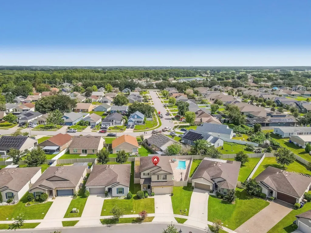 1833 Cayman Cove Circle St Cloud FL 34772