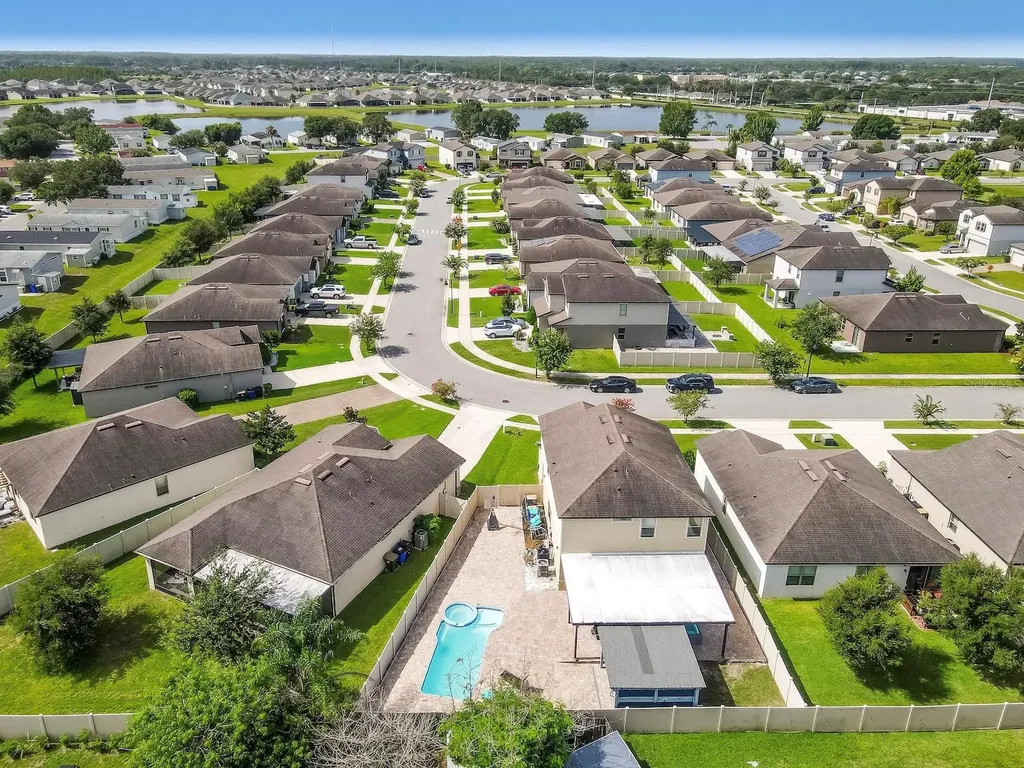 1833 Cayman Cove Circle St Cloud FL 34772