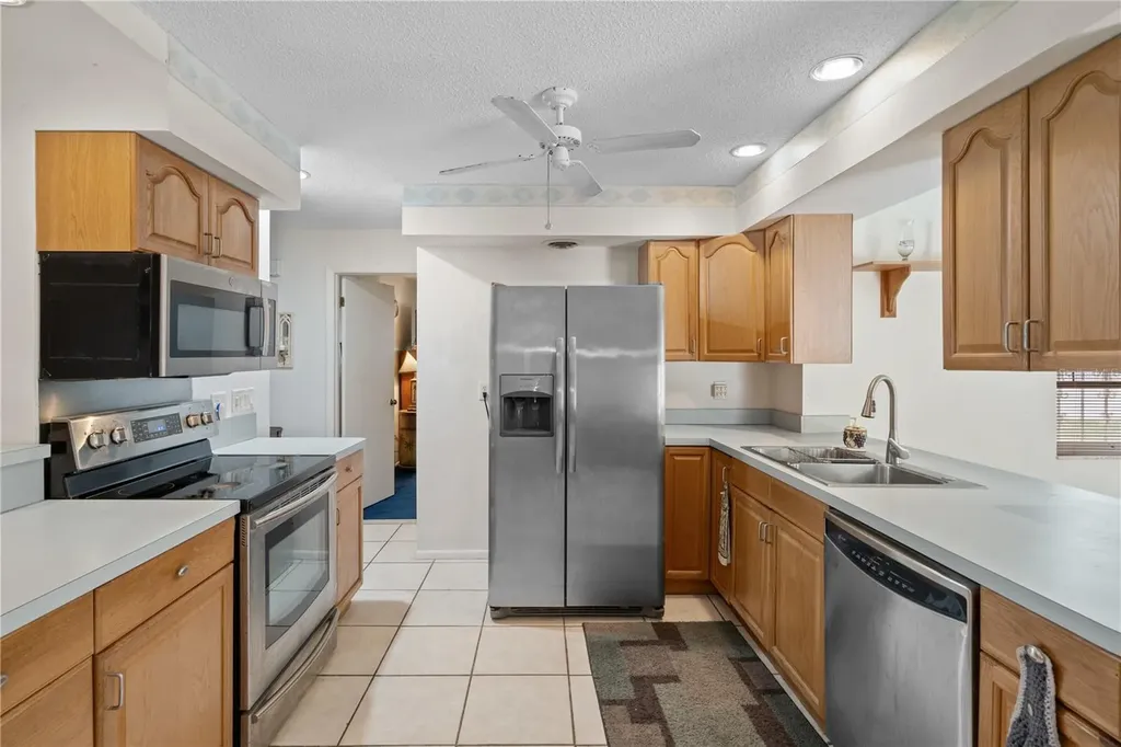 2234 Mariner Boulevard Spring Hill FL 34609
