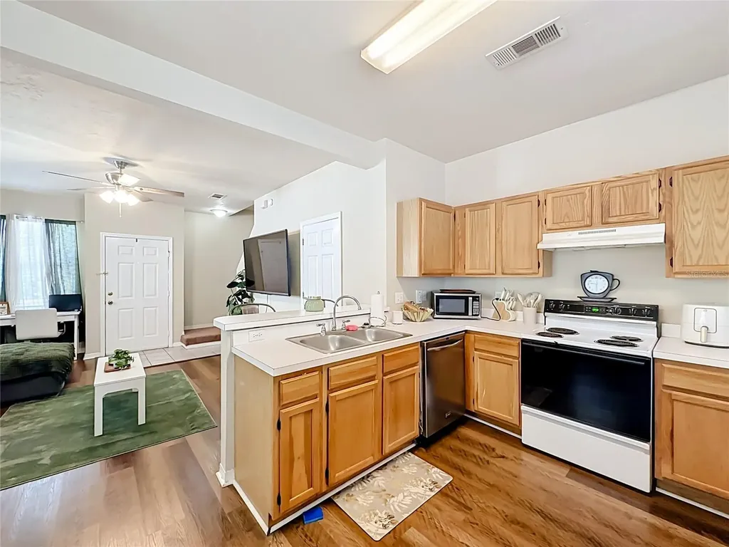 1710 NW 7th Street Gainesville FL 32609