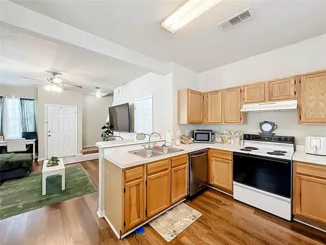 1710 NW 7th Street Gainesville FL 32609