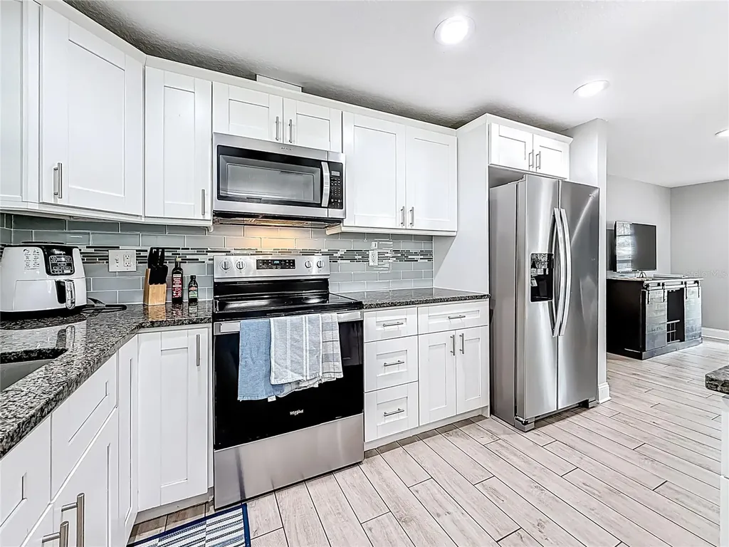 2449 66th Avenue S St Petersburg FL 33712