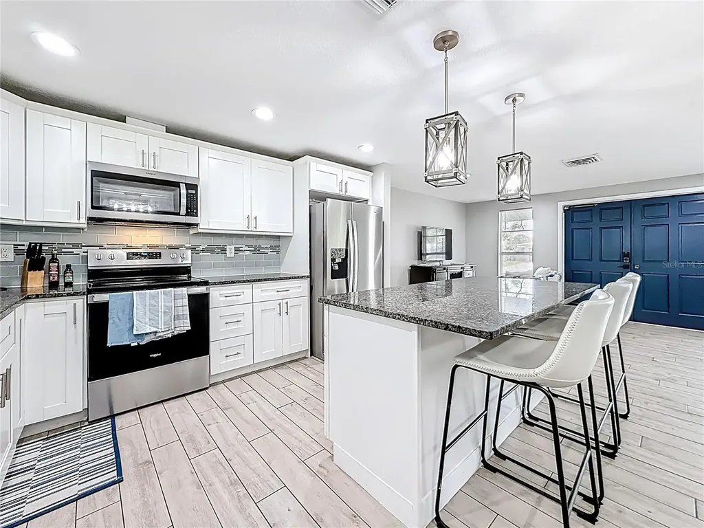 2449 66th Avenue S St Petersburg FL 33712