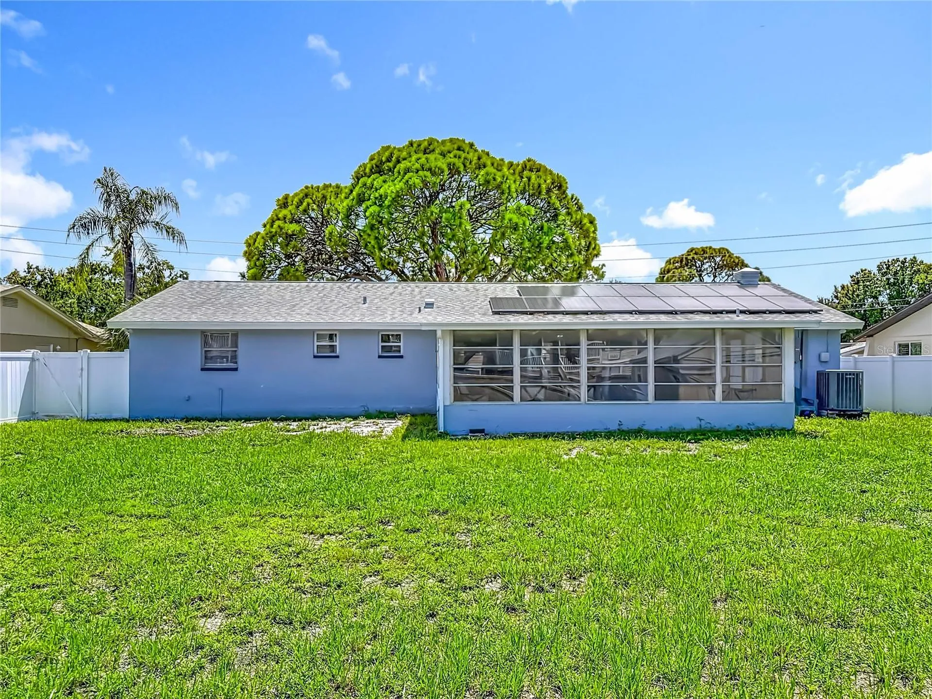 2449 66th Avenue S St Petersburg FL 33712