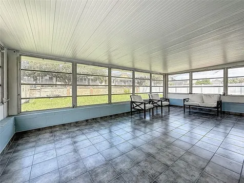 2449 66th Avenue S St Petersburg FL 33712