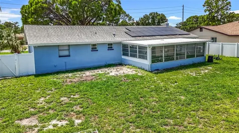 2449 66th Avenue S St Petersburg FL 33712