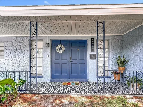 2449 66th Avenue S St Petersburg FL 33712