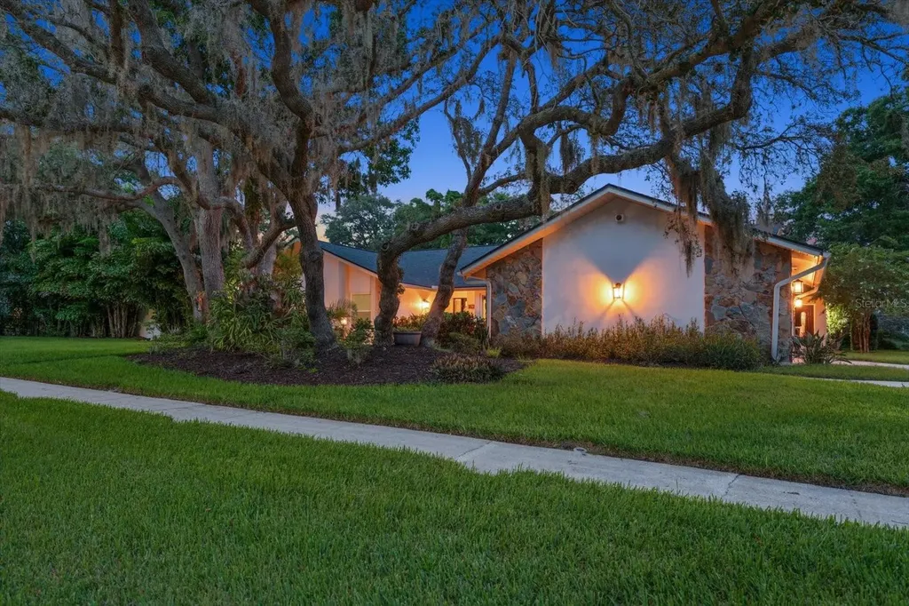 2423 Foxhead Way Clearwater FL 33759