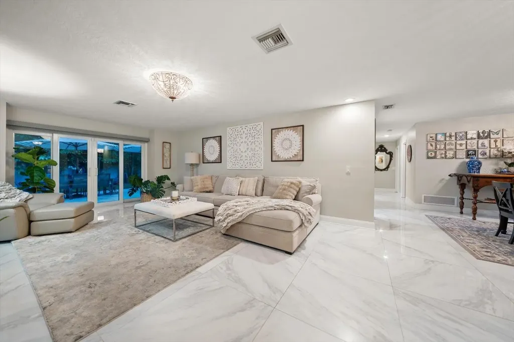 2423 Foxhead Way Clearwater FL 33759