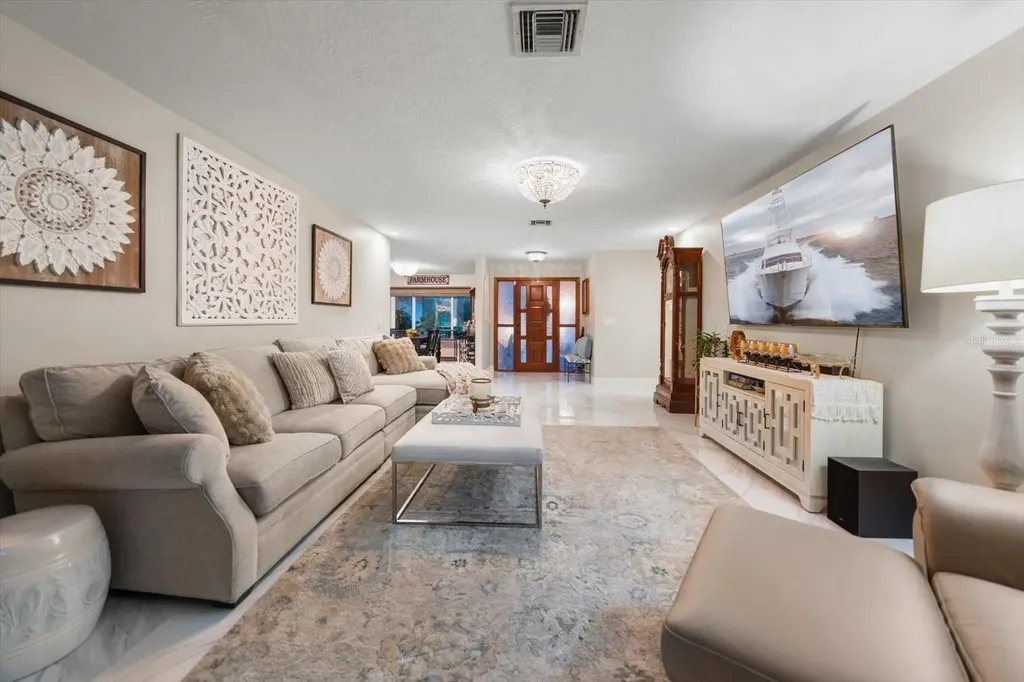 2423 Foxhead Way Clearwater FL 33759