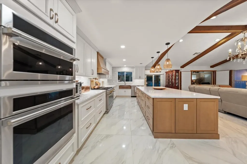 2423 Foxhead Way Clearwater FL 33759