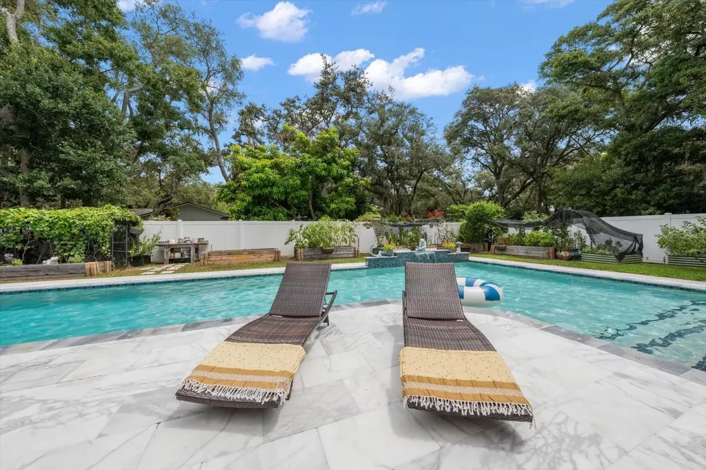 2423 Foxhead Way Clearwater FL 33759