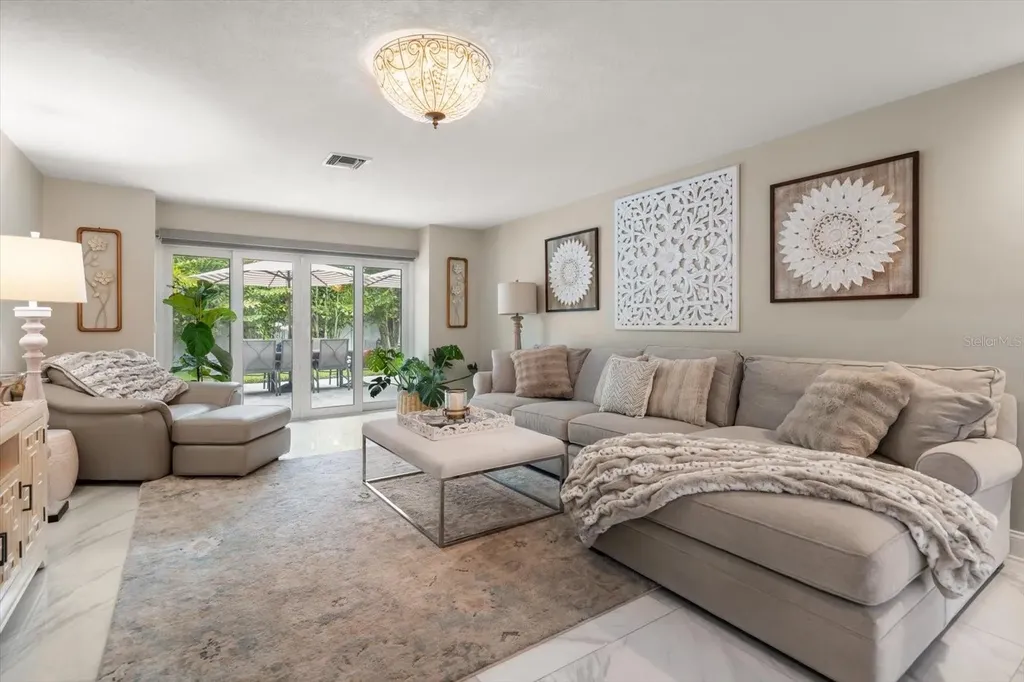 2423 Foxhead Way Clearwater FL 33759