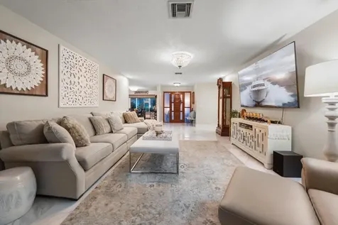 2423 Foxhead Way Clearwater FL 33759