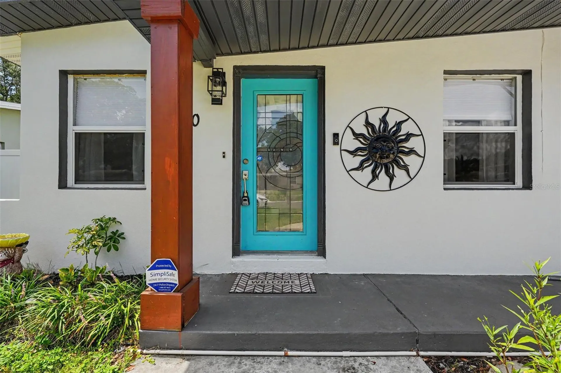 860 86th Avenue N St Petersburg FL 33702