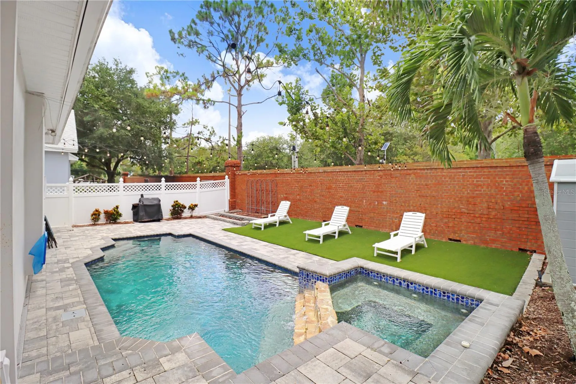 9609 Royce Drive Tampa FL 33626