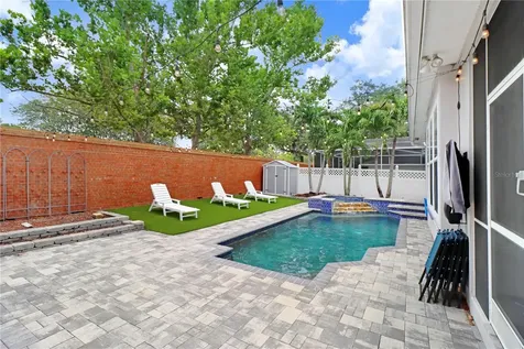 9609 Royce Drive Tampa FL 33626