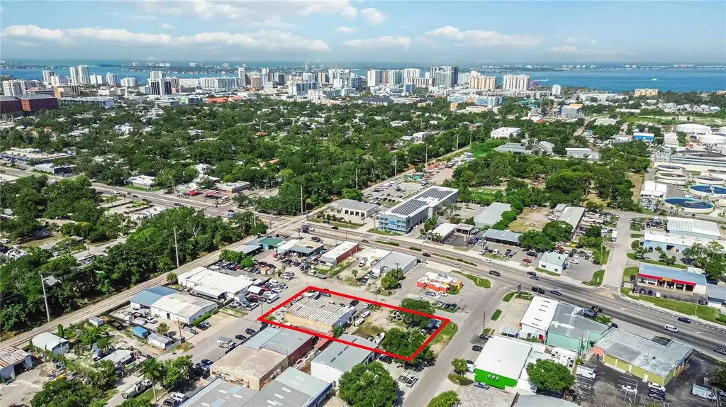 2011 Cornell Street Sarasota FL 34237