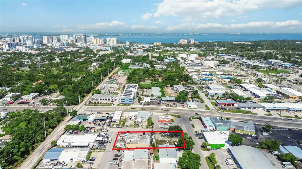 2011 Cornell Street Sarasota FL 34237