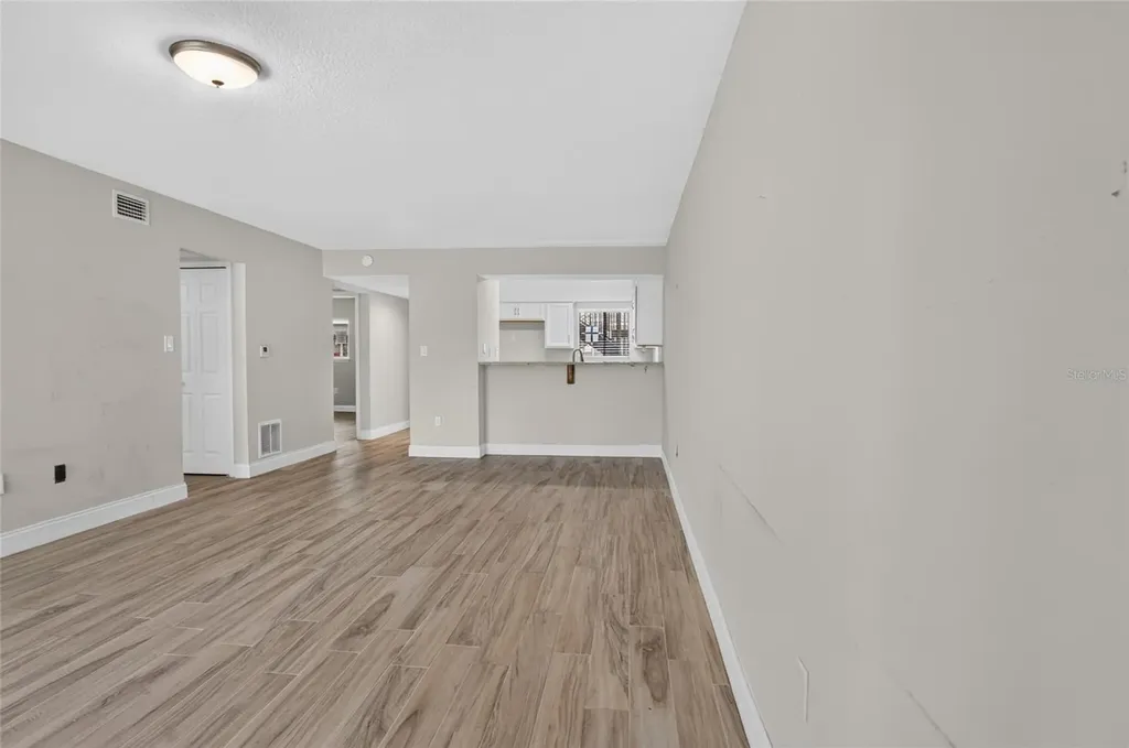 145 Scottsdale Square Winter Park FL 32792