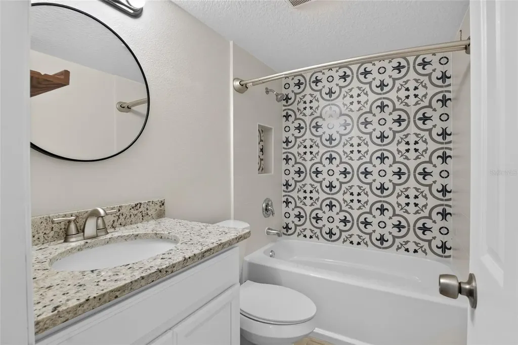 145 Scottsdale Square Winter Park FL 32792