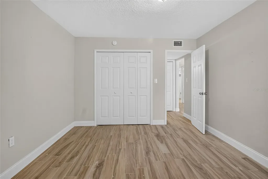 145 Scottsdale Square Winter Park FL 32792
