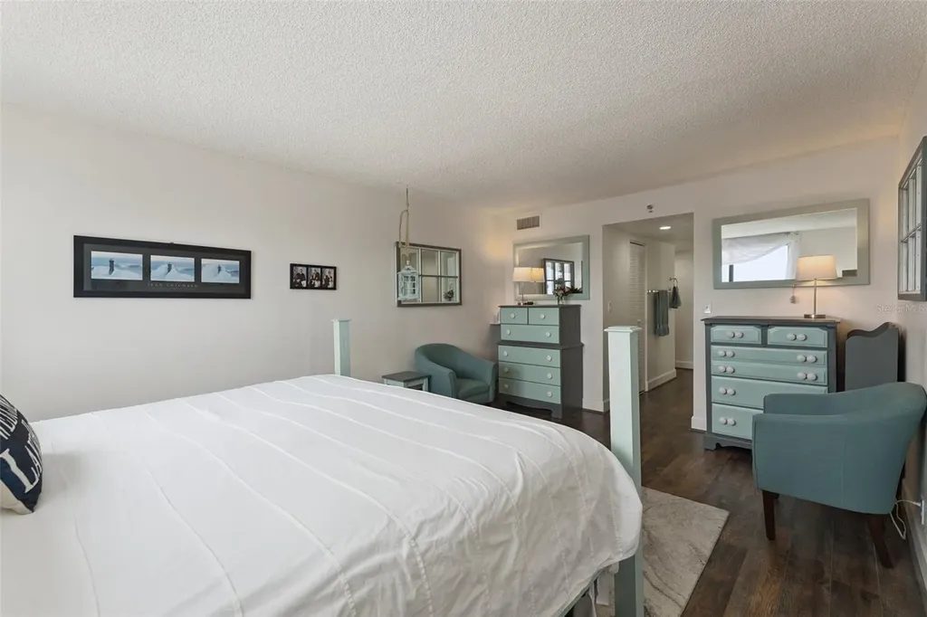 400 E Colonial Drive Orlando FL 32803